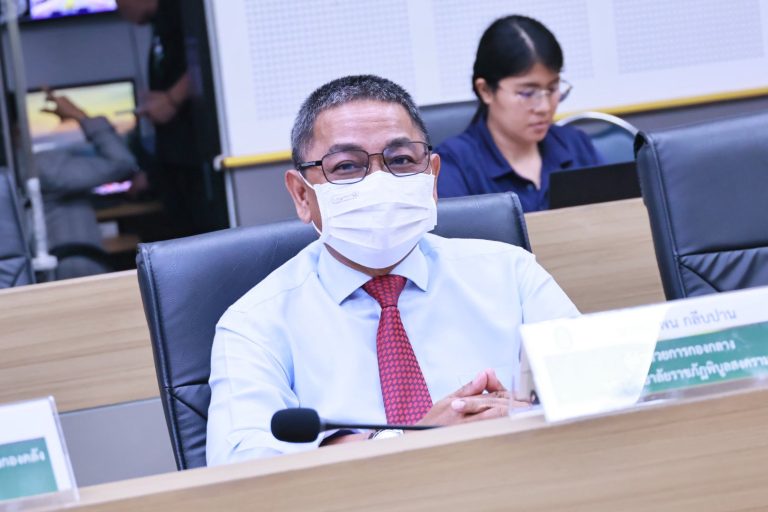 ร่วมต้อนรับ คณะกรรมการติดตาม ตรวจสอบและประเมินผลงานมหาวิทยาลัย