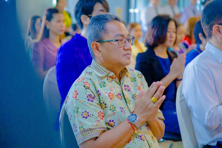 พิธีทำบุญเนื่องในเทศกาลเข้าพรรษา